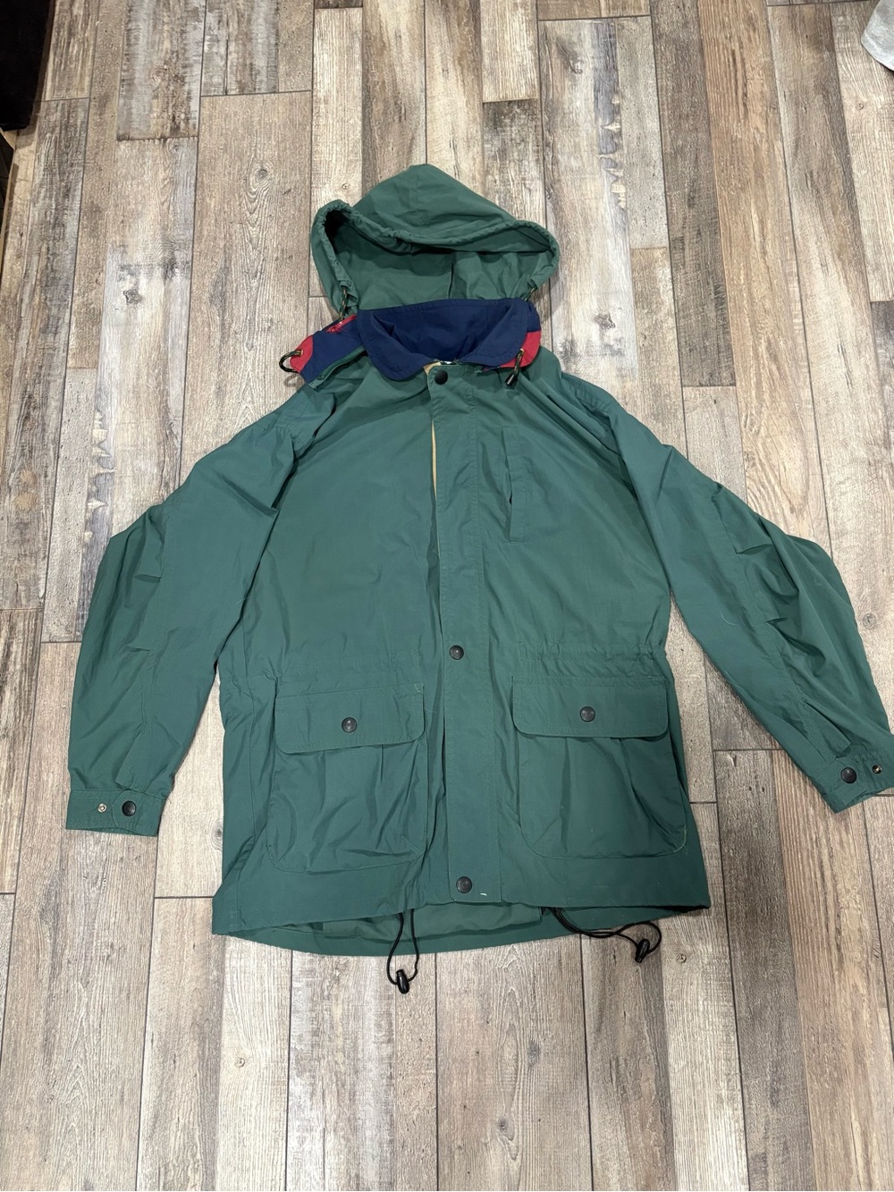 RAINFOREST Vintage 90s Green Hooded Packable Raincoat with Contrast Lining